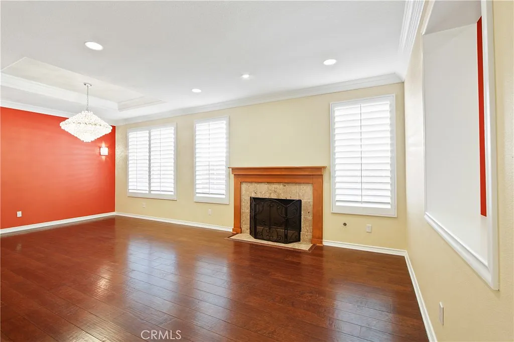 5 bed, 4.5 bath, 3815 sqft, $8,995 — Photo 4