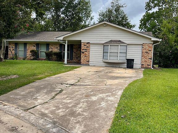 2nd image of 112 Lottie Ln