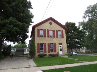 1119 Huron St, Manitowoc, WI 54220