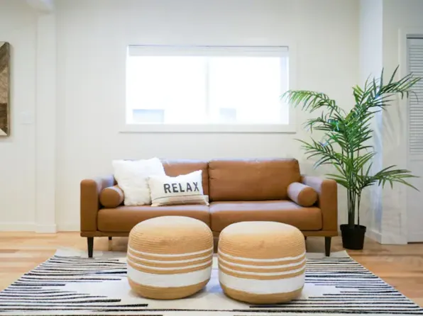 952 20th Ave, Seattle, WA 98122