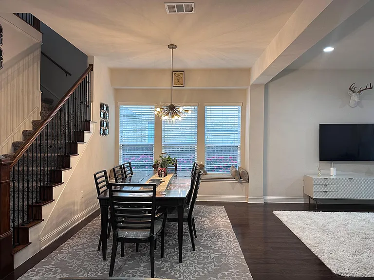 6801 Teulada Dr — Photo 3