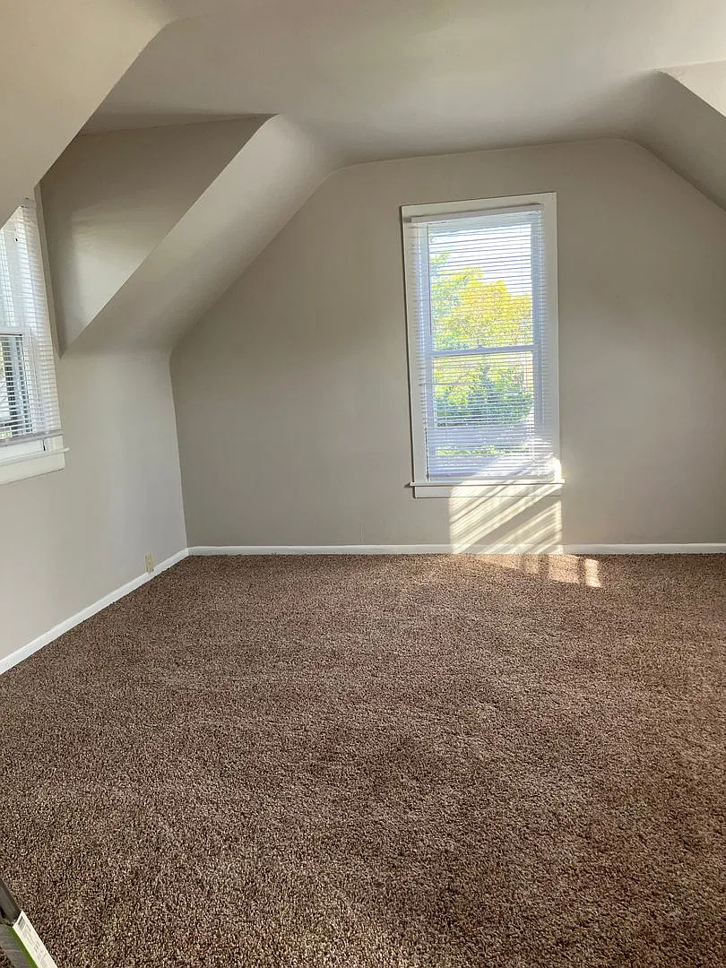 357 French Ave — Photo 2