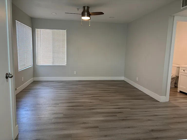 PARK CITY WALK APARTMENTS — Photo 38