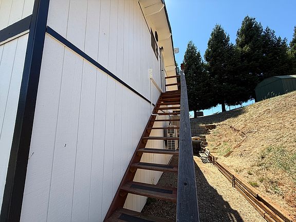 2nd image of 10850 Mount Brow Rd
