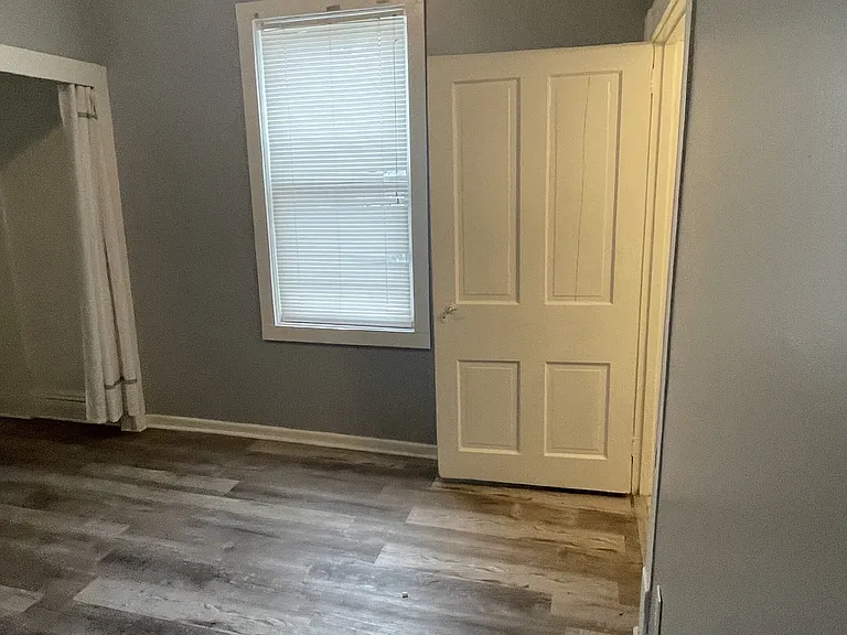 139 N Water Ave #2 — Photo 27