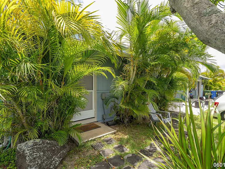 611 Kaiemi St — Photo 3