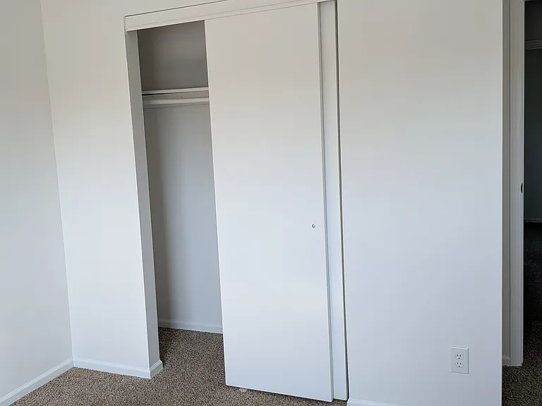 3910 Overland Cir — Photo 8