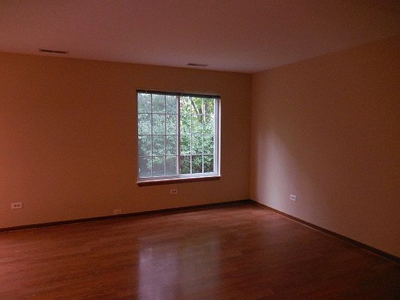 3rd image of 26259 Green St