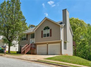 2818 Rambling Way, Lithonia, GA 30058