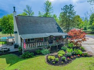 6528 Rounds Rd, Newfane, NY 14108