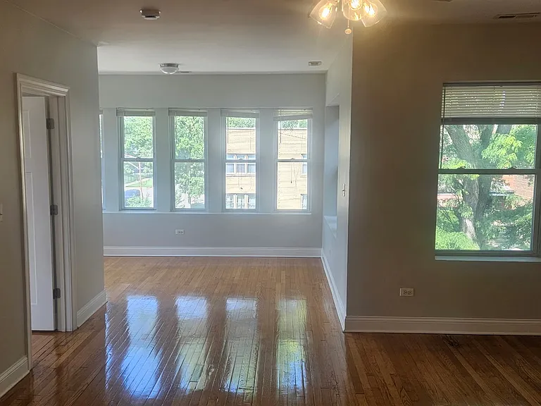 9159 S Loomis St #2 — Photo 2