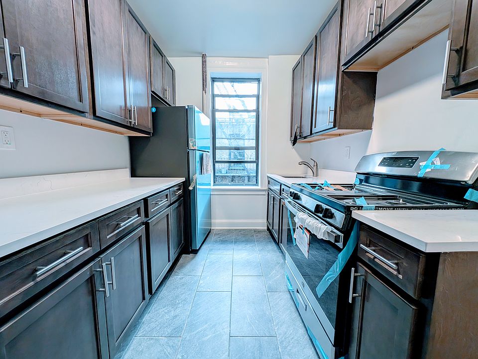 1st image of 334 Montgomery St #11L