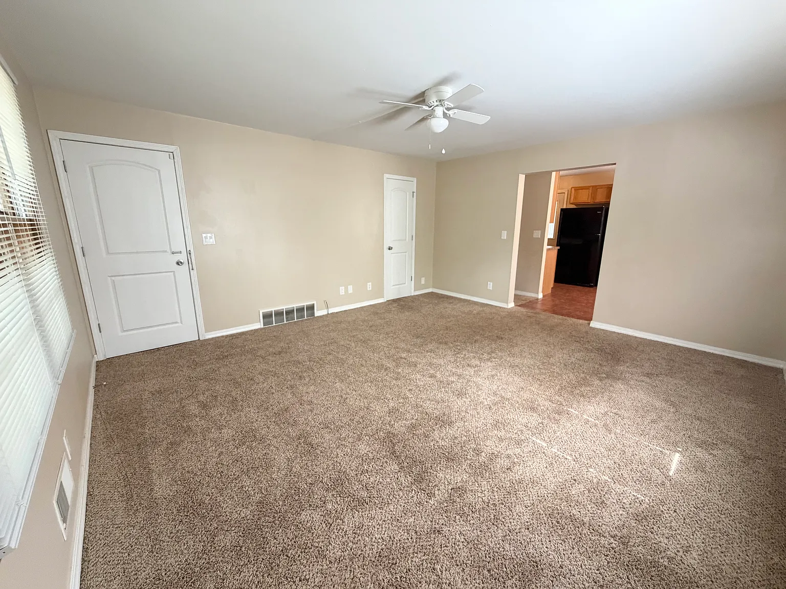2 bed, 1100 sqft, $1,150 — Photo 4