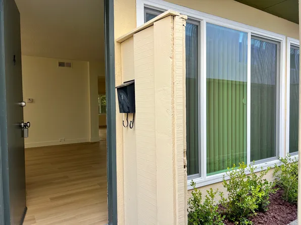 12915 Bloomfield St #4, Studio City, CA 91604
