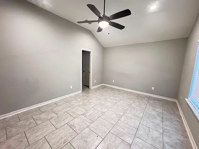 602 S Tecate Dr — Photo 9