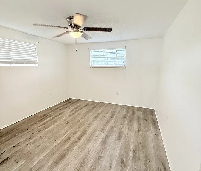 5443 Beach St #5443 — Photo 8
