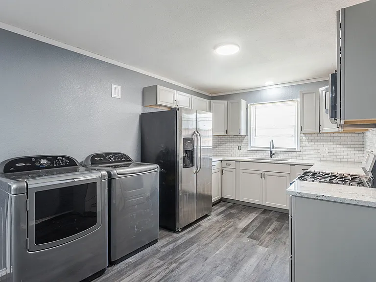 308 S Payne St — Photo 2