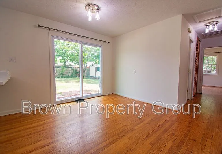 4408 Wellington Dr — Photo 4