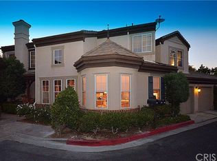 26901 Monet Ln, Santa Clarita, CA 91355