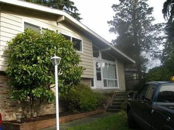 16240 SE 8th St, Bellevue, WA 98008