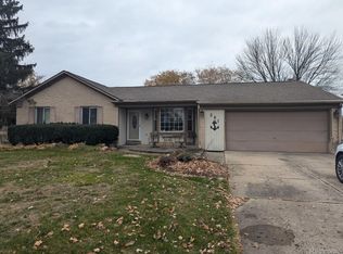 361 Beverly Island Dr, Waterford, MI 48328