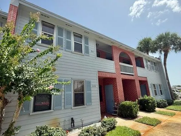1785 Harrison St APT 211, Titusville, FL 32780