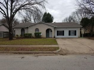 537 NW Ann Lois Ln, Burleson, TX 76028