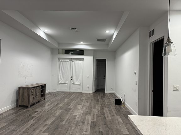 3rd image of 2745 22nd Ave NE