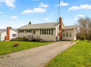 17 Ellen Dr, Halifax, NS B2W 2J7