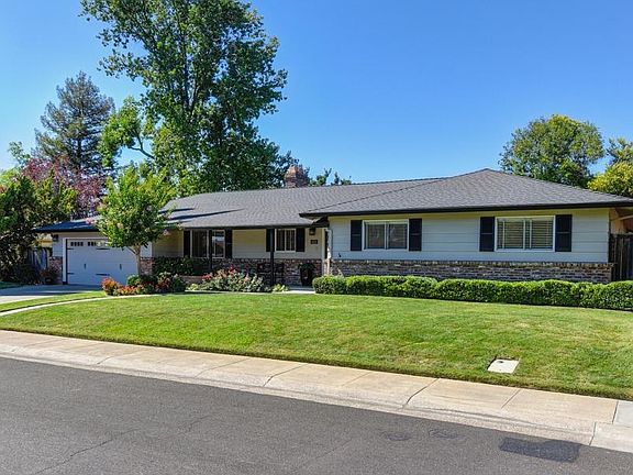 3rd image of 4511 Valmonte Dr