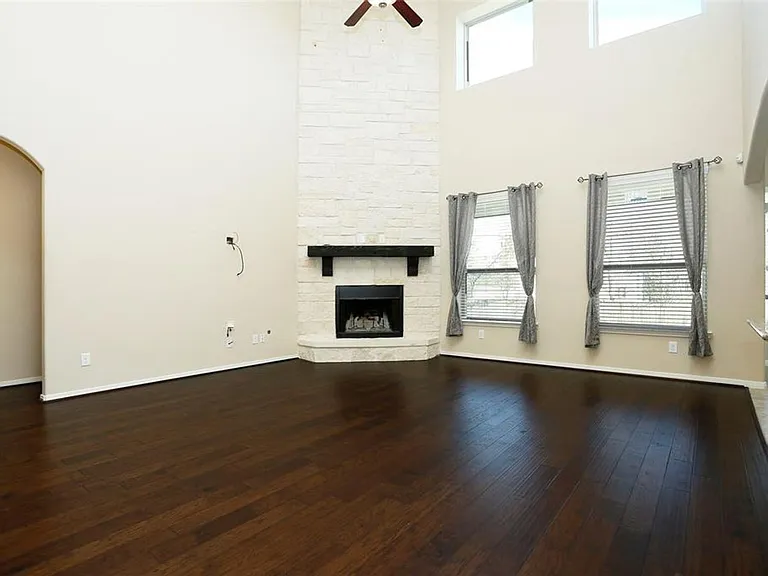 9702 Massanutten Ln — Photo 28