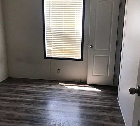 4th image of 7317 Miami Ave