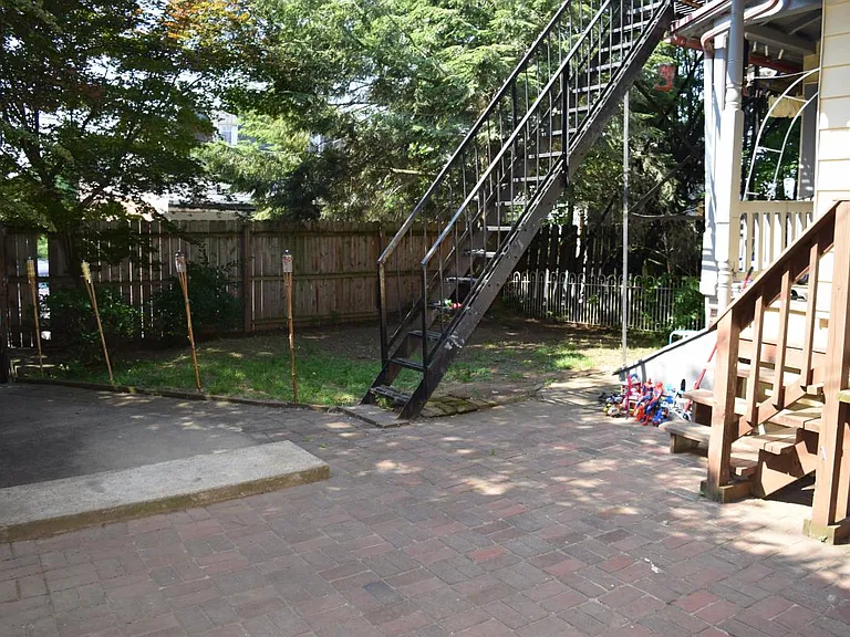 406 Green Ter #3 — Photo 7