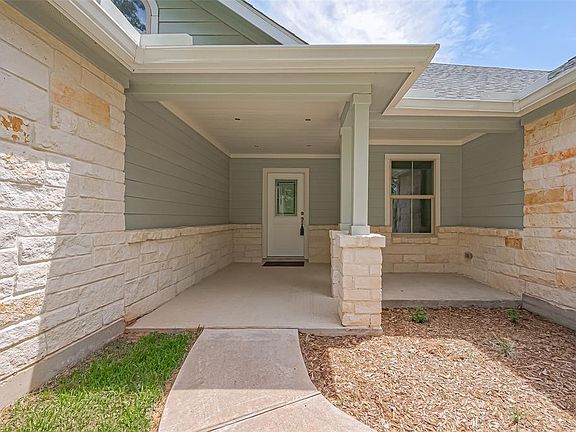 4th image of 30418 Highland Boulevard