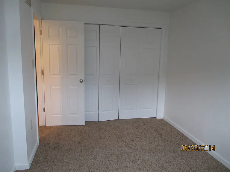417 Brown Ave — Photo 6