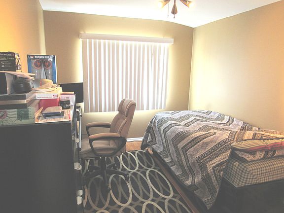 5th image of 27 Wirt Ln