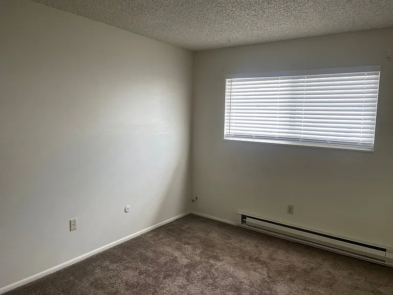 482 Smithridge Park — Photo 7