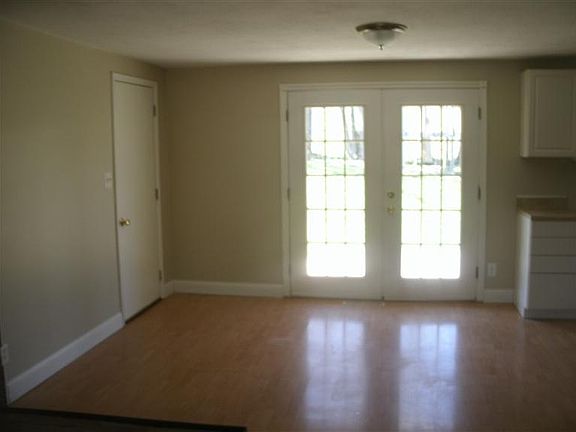 2nd image of 631 Skyview Dr
