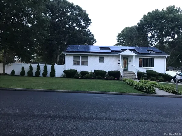 187 N 28th Street, Wyandanch, NY 11798