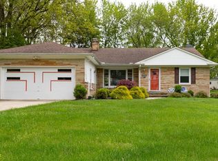 29621 Osborn Rd, Bay Village, OH 44140