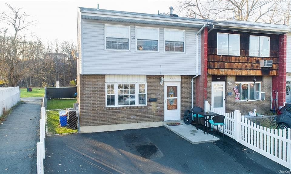 1st image of 102 Roosevelt Dr