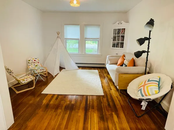 61-63 N Broadway, Rumford, RI 02916