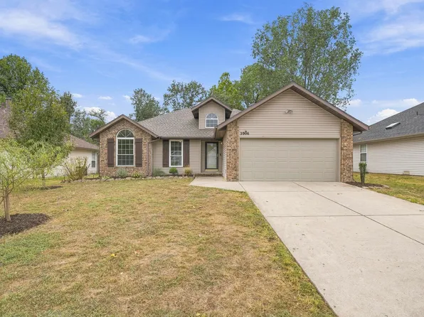 3906 W Kay Pointe Boulevard, Springfield, MO 65802