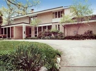 2755 Eaton Rd, Shaker Heights, OH 44122