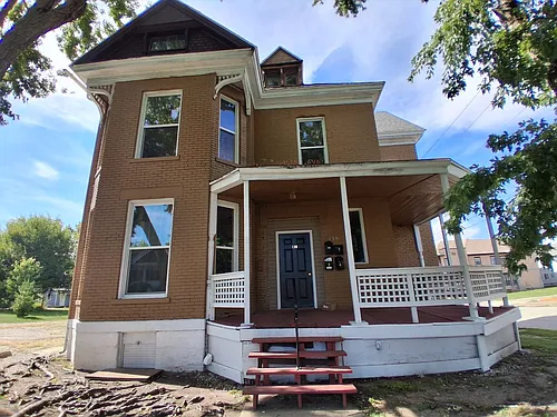 1303 N Franklin St Photo 1