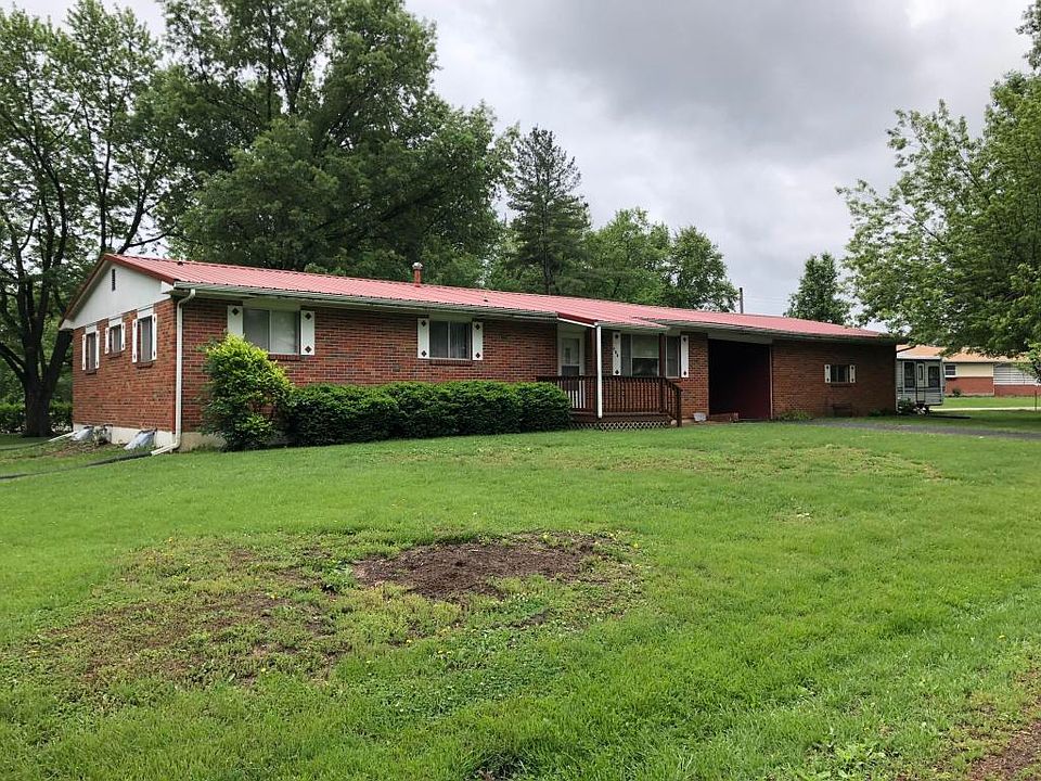1st image of 704 Jean Cir