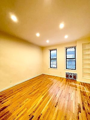 1st image of 33 W 63rd St APT 2A1