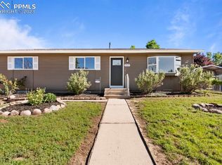 727 Winnepeg Dr, Colorado Springs, CO 80910