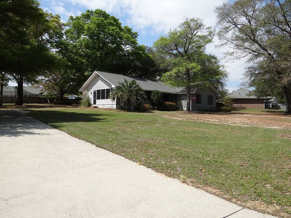4425 Cedarbrook Left View