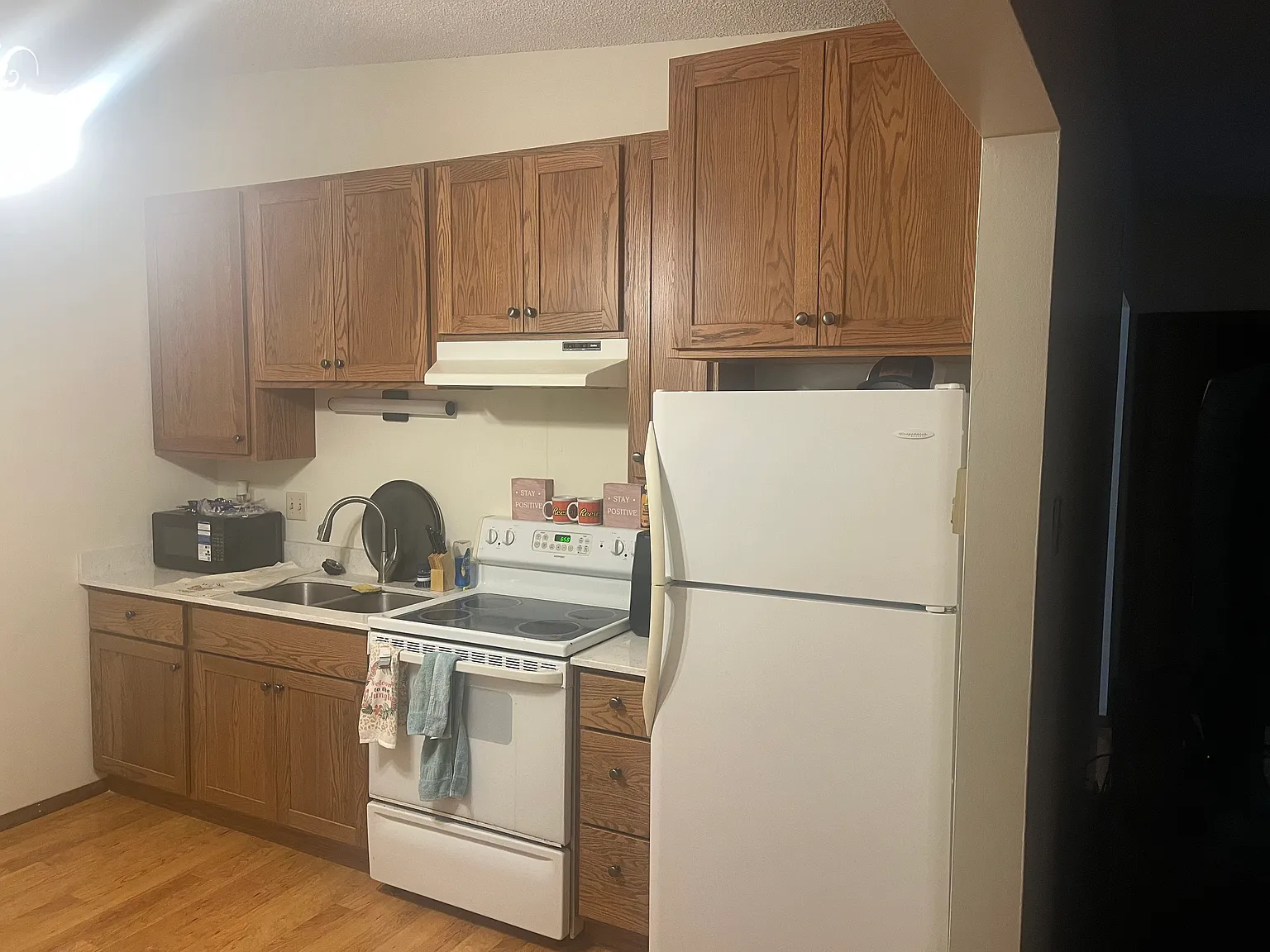 2 bed, 800 sqft, $1,050 — Photo 2